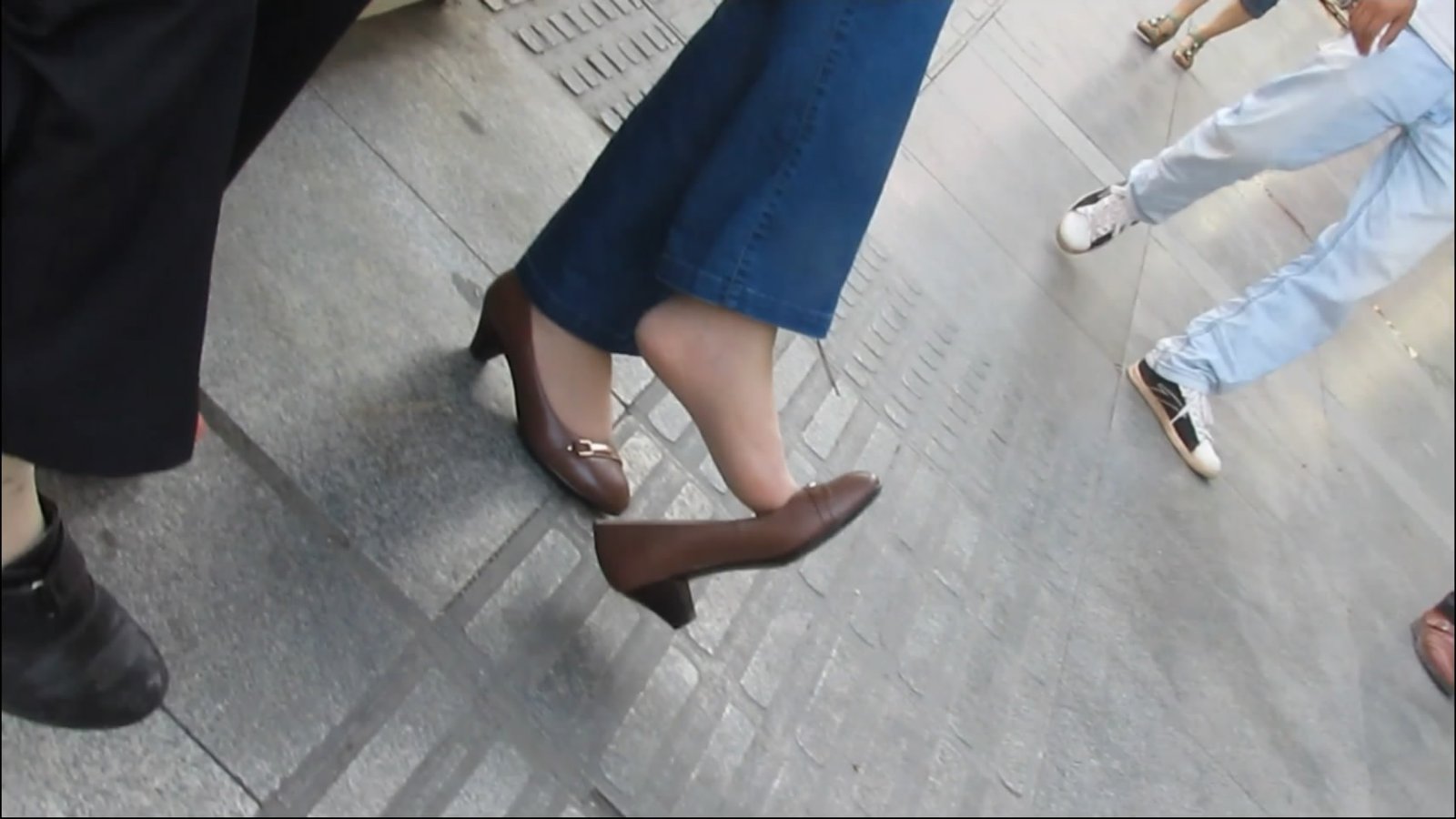 streetsnapdangl[00 00 57][20181126 230219 5]